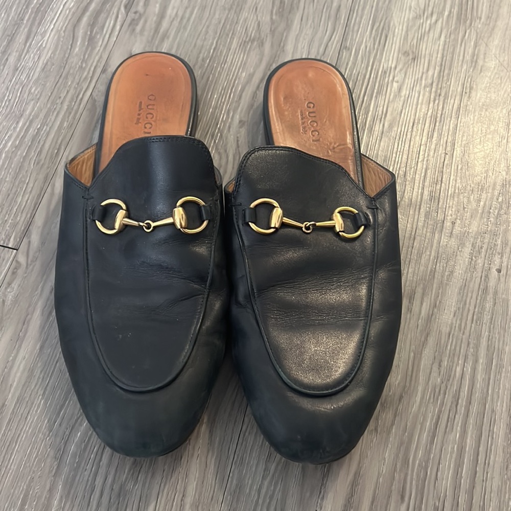 Gucci womens Princeton leather slipper in black size 38